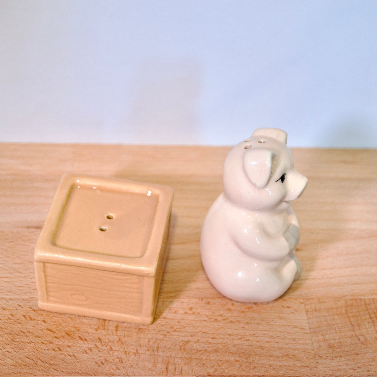 Pig Salt and Pepper Shakers