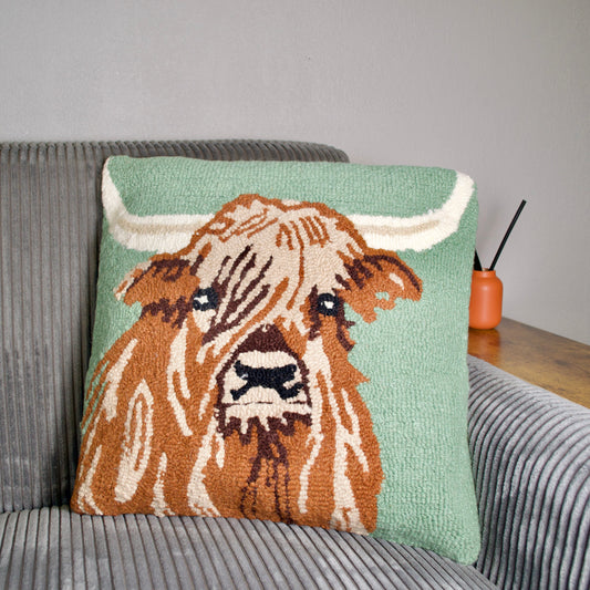 Highland Cow 18x18 Hook Pillow