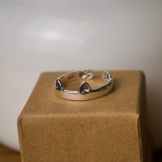 Sterling Silver Cat Ring Adjustable (6-8)